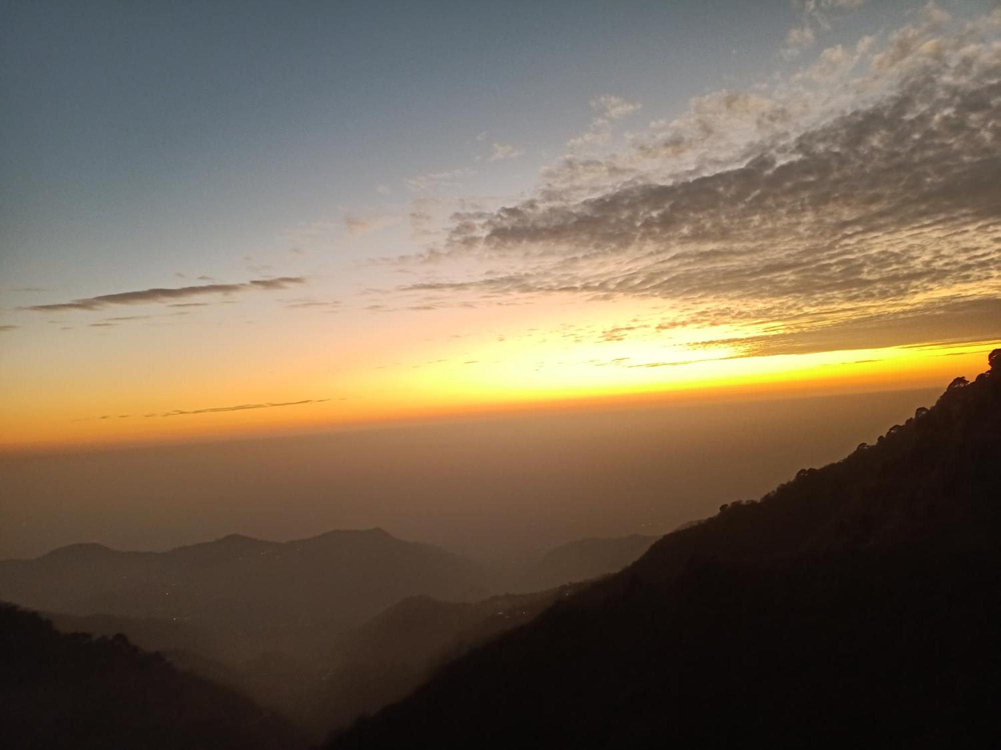 Humble Stay Villa Kasauli Esterno foto