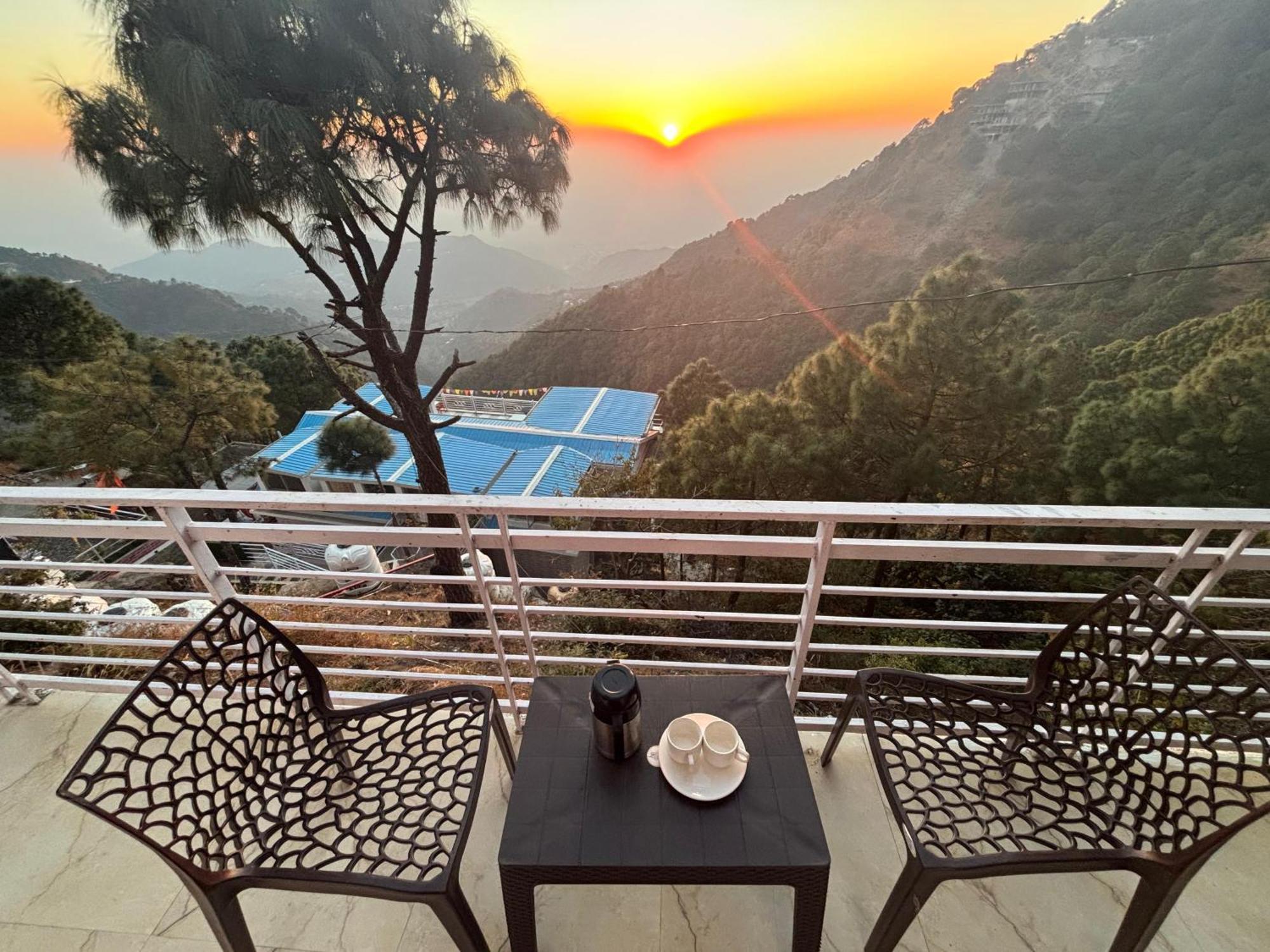 Humble Stay Villa Kasauli Esterno foto